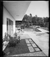 Go to image 11.