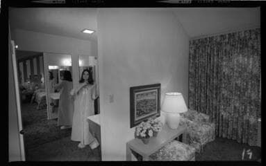 Go to image 19.